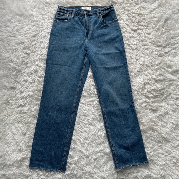 Abercrombie & Fitch Denim - Abercrombie & Fitch 90’s Straight Ultra High Rise Jeans